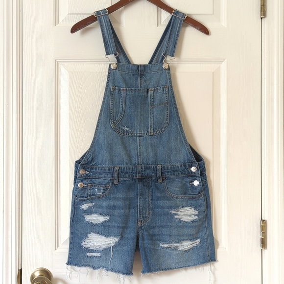 American Eagle Classic Medium Wash Distressed Cut Off Denim Short Bib Overalls S - Picture 1 of 15